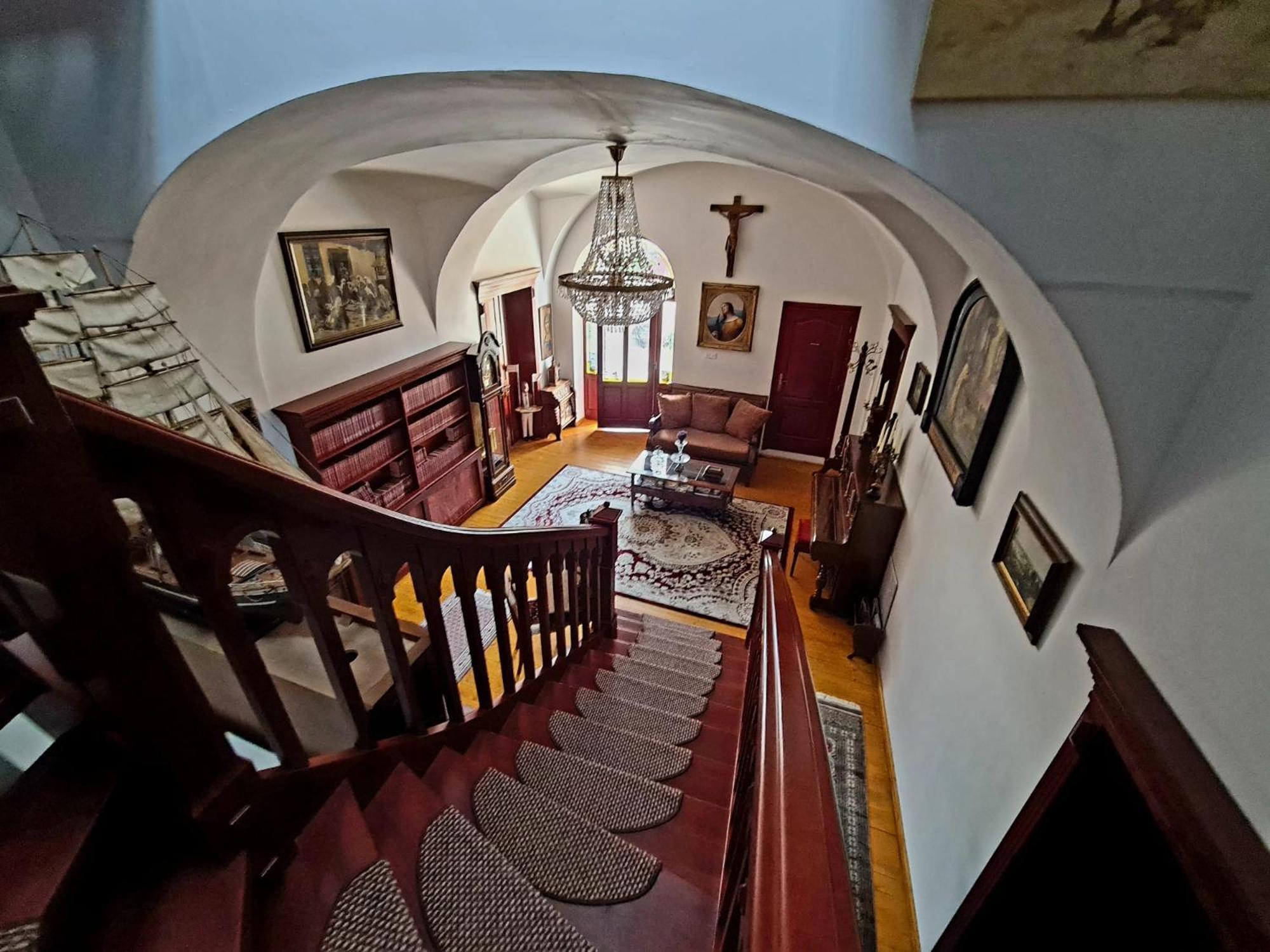 Hotel Armenopolis Gherla Esterno foto