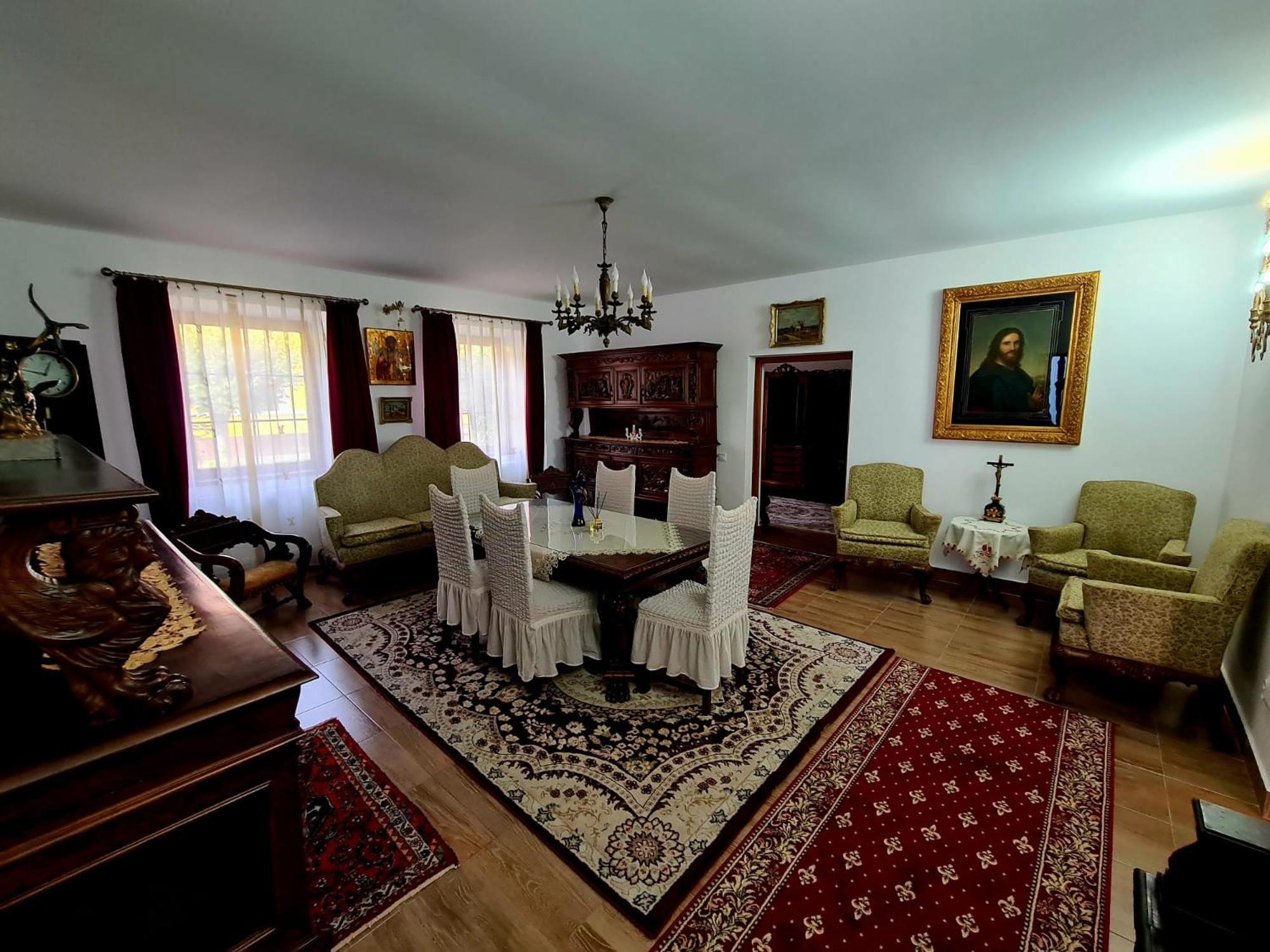Hotel Armenopolis Gherla Esterno foto